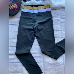 Victoria’s Secret Leggings with gold waist band nwt